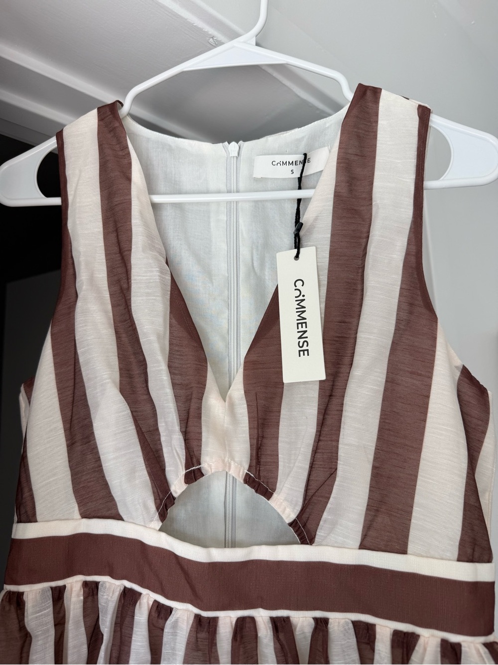 NWT Commense Striped V-Neck Maxi Dress in Brown and Cream - Picture 4 of 5